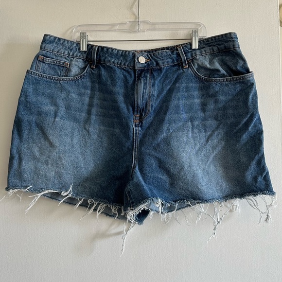 FRAME Denim Designer Blue Le Grand Garcon Cutoff Rolled Hem Jean Shorts size 34 - Picture 6 of 12